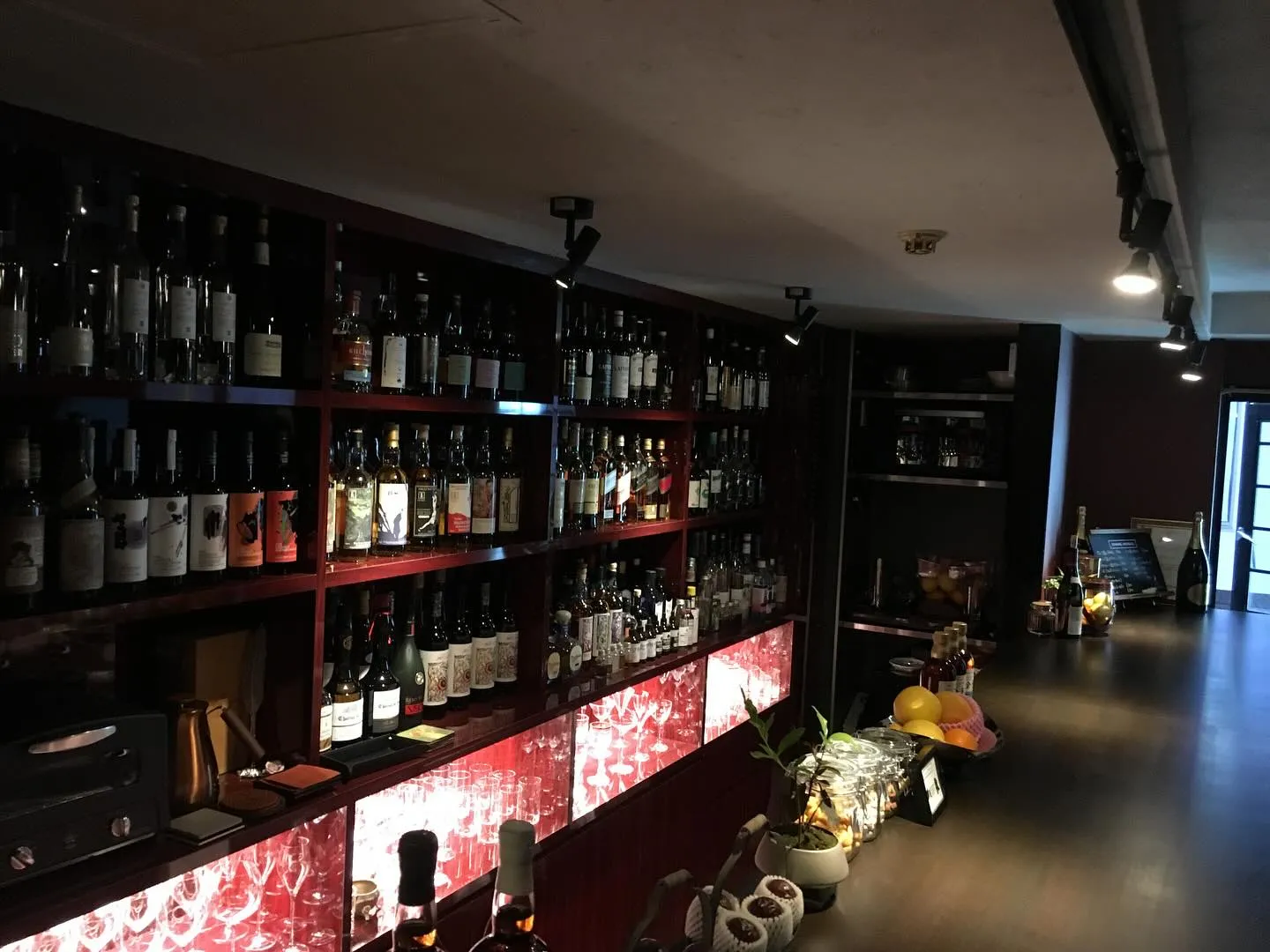 5/1(木)今日から5月になりました！BARStairは皆様...